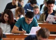 Казахстанским студентам поднимут стипендию
