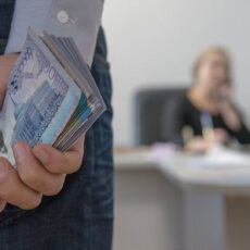 22 уголовных дела за взятки завели в Шымкенте