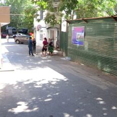 Шымкентцы выступили против строительства ТРЦ на месте старого сквера