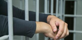 Похитили золотые изделия на сумму 500 000 тенге