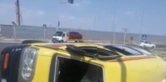 Машина «скорой» опрокинулась после ДТП в Шымкенте