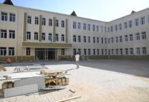 Готовность школ к новому учебному году проверил аким Шымкента