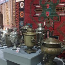 В Шымкенте впервые открыли выставку раритетных самоваров Раритетные самовары