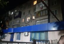 3-летняя девочка выпала из окна многоэтажки