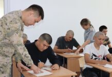В Шымкенте идет призывная кампания