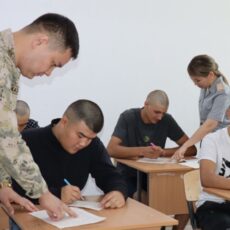 В Шымкенте идет призывная кампания