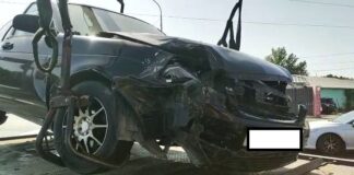 Авария произошла на одном из оживленных перекрестков Шымкента