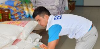 Туркестанцы собрали гуманитарную помощь для костанайцев