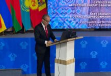 Ханс Клюге в Туркестане: «Работу против коронавируса останавливать нельзя»