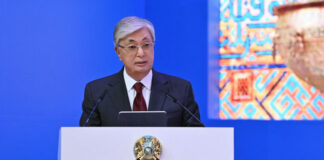 Глава государства встретился с жителями Туркестанской области