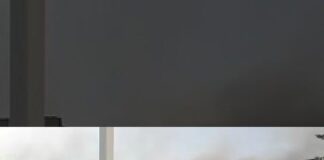 Крупный пожар произошел в мебельном цехе Шымкента