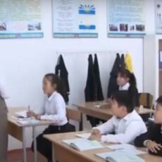 Кто может рассчитывать на помощь от государства перед школой?
