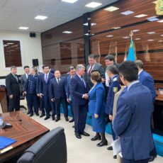 Коррупция, наркобизнес, судебная система. О чем еще говорили сенаторы в Шымкентет менять судебную систему