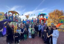 Ко Дню Республики в Шымкенте открыли детские площадки