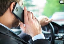 842 водителя оштрафованы за телефонные разговоры в Шымкенте телефон за рулем
