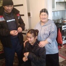 Спасатели Шымкента вызволили застрявший палец подростка