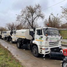 Воду с затопленных улиц откачали в Шымкенте