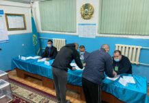 Подозреваемые и подследственные голосуют в стенах СИЗО Шымкента