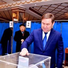 Аким Шымкента Мурат Айтенов проголосовал на выборах