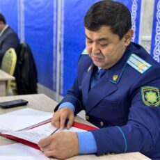 В Туркестанской области главы КНБ, полиции, антикора и прокуратуры встретились с жителями
