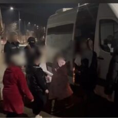 В Сарыагаше полицейские накрыли притон с 26 проститутками