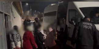 В Сарыагаше полицейские накрыли притон с 26 проститутками