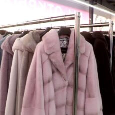 Скидки до 70% на ярмарке верхней одежды «Мир меха»