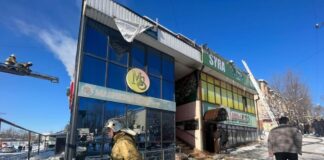 Крупный пожар произошел в микрорайоне Нурсат (видео)