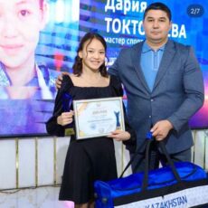 Лучших спортсменов-юниоров наградили в Шымкенте
