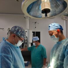 Младенца с грыжой в грудной клетке прооперировали в Шымкенте