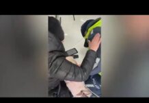 Жизнь 2-летнего малыша спасли полицейский и медсестра