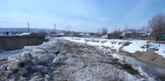 В Шымкенте начали противопаводковые мероприятия. Аким выехал на опасные зоны