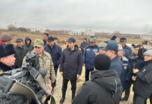 Пострадавшим от наводнения помогут: Юрий Ильин приехал в Туркестанскую область