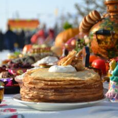 Праздничный стол: рецепт блинов на Масленницу