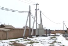 Обветшалые линии электропередачи заменили на новые в Туркестанской области