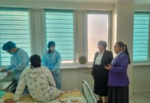 В Шымкенте голоса рожениц собирают по палатам