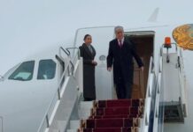 Токаев прибыл в Шымкент на неформальную встречу