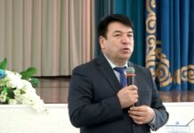 Министр просвещения встретился с шымкентскими студентами