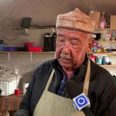 В Шымкенте кузнец творит из металла чудеса