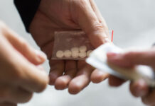 К 10 годам лишения свободы приговорили наркокурьера в Шымкенте