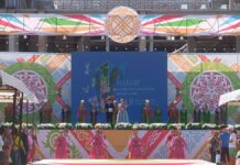 Празднование дня единства народов в Шымкенте