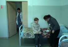 Недоедание и стресс делают детей инсулинозависимыми