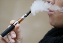 Токаев поручил взять вейпы под особый контроль