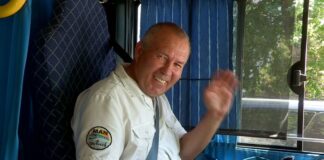 В Шымкенте работает креативный водитель