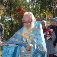 Настоятелю храма в Аксукенте требуется помощь