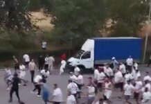 В Шымкенте произошла стычка польских болельщиков с местными