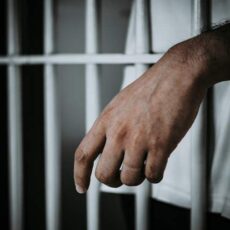 Мужчина в Шымкенте убил брата, а тело бросил в туалет