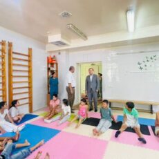 Главный врач Шымкента встретился с родителями детей с инвалидностью