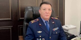 Начальника миграционной полиции Шымкента подозревают в получении взятки в 1000$