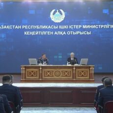 Наркотики, мошенники и смертность в ДТП: о чем говорил президент в МВД